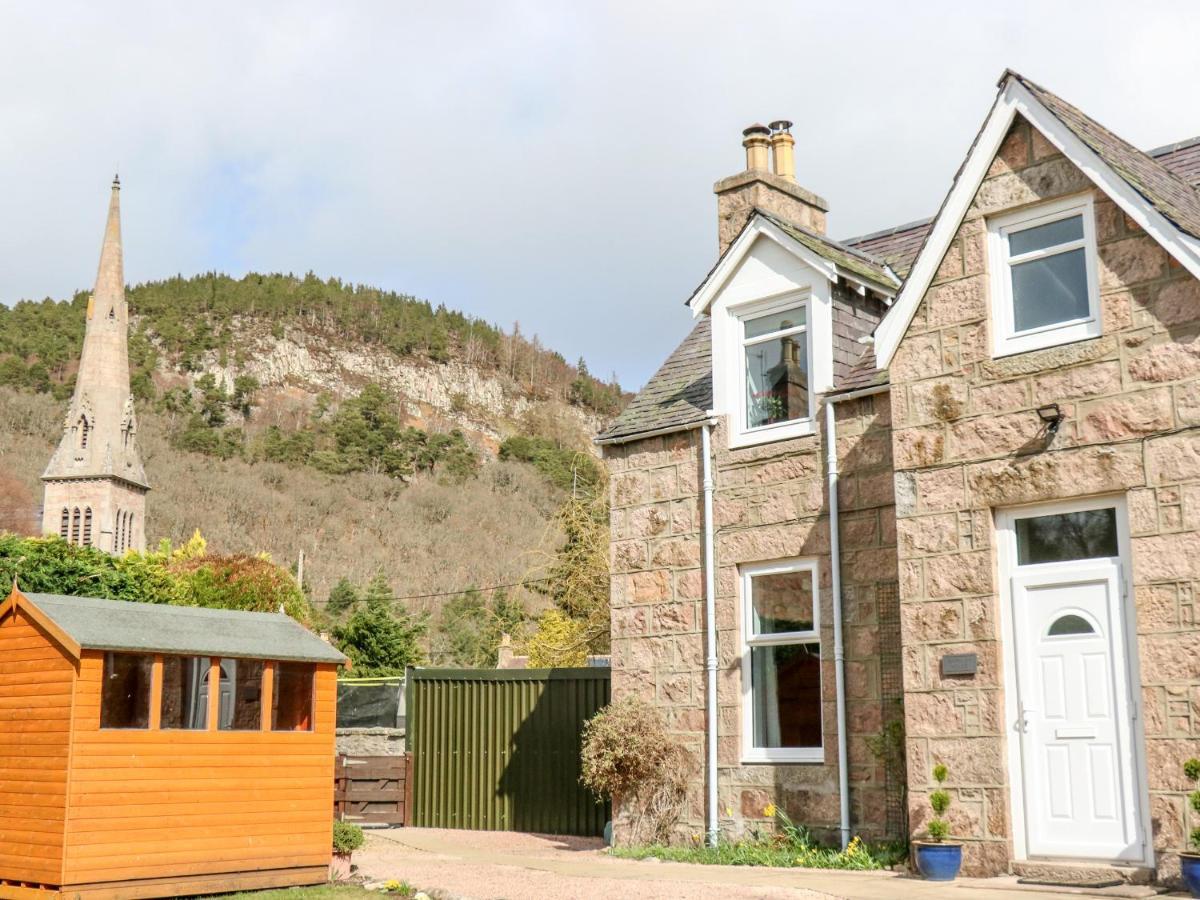 Gairnlea House Ballater